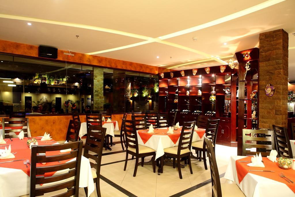Queens Hotel Angeles City מראה חיצוני תמונה