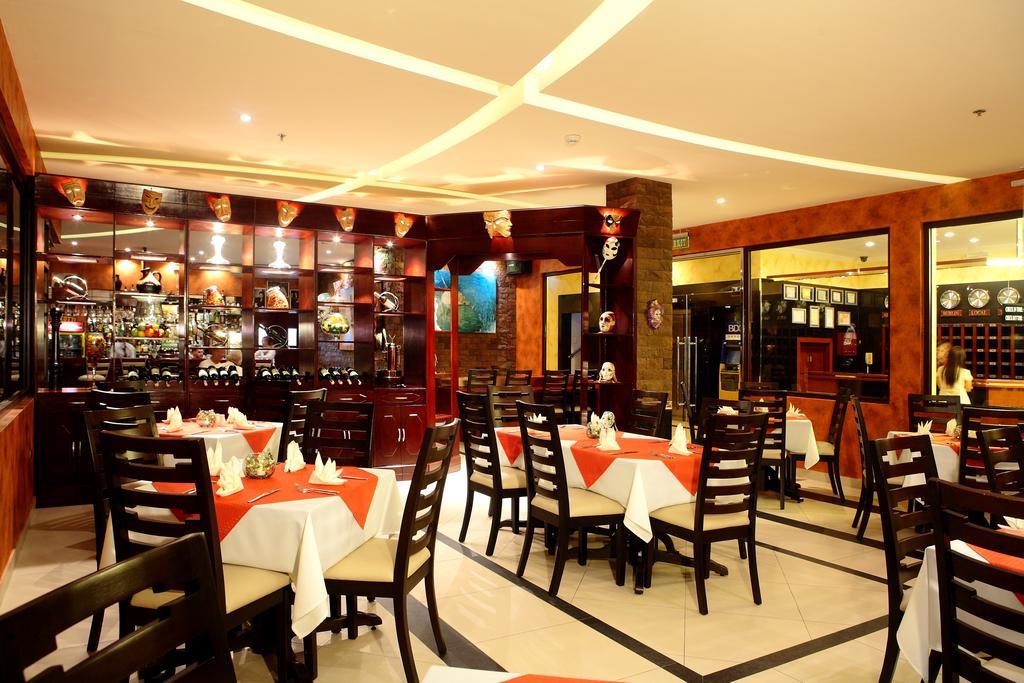Queens Hotel Angeles City מראה חיצוני תמונה
