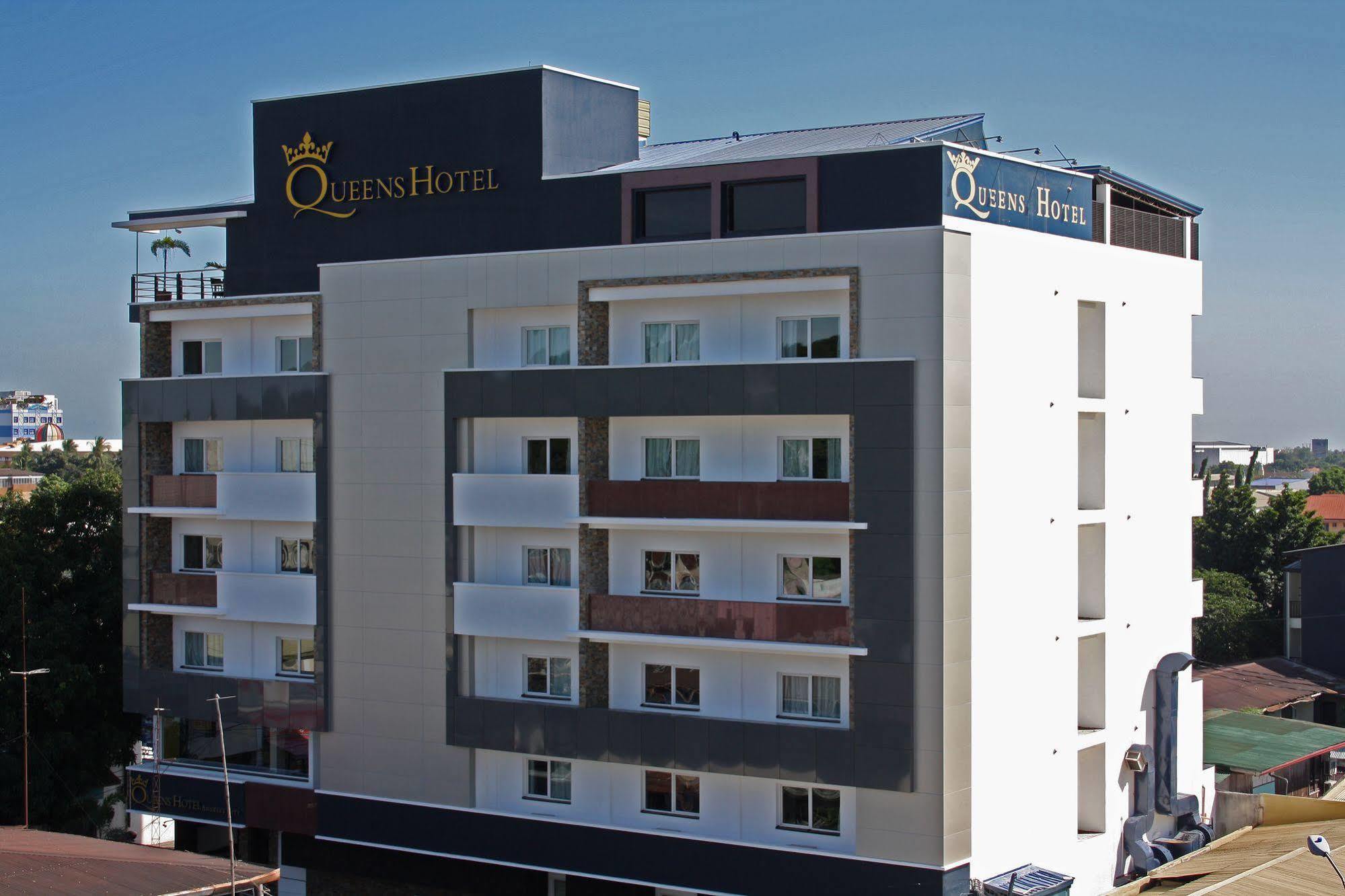 Queens Hotel Angeles City מראה חיצוני תמונה